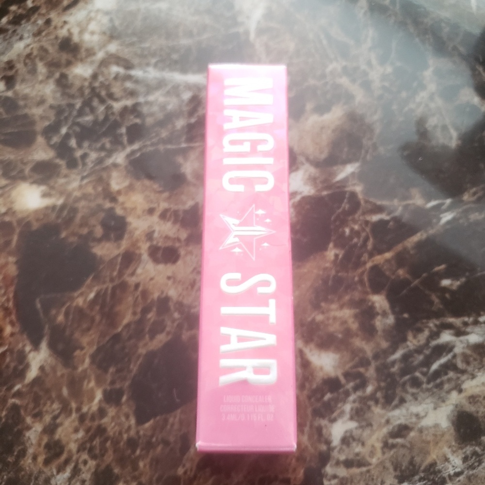 NIB MAGIC STAR CONCEALER C15